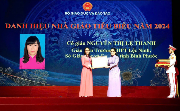 Cô giáo Vật lý là Nhà giáo tiêu biểu: Để "dạy một" cần phải "học mười"